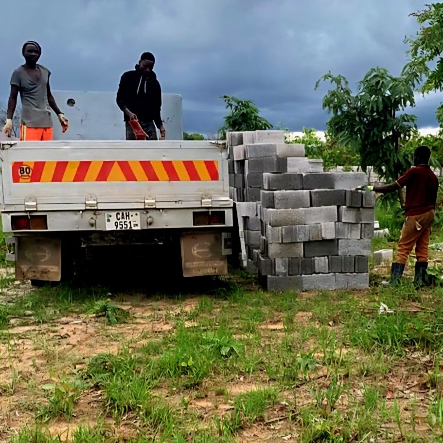 Zambia's Award winning Gospel Artist Ephraim visiting Luchejames Offices